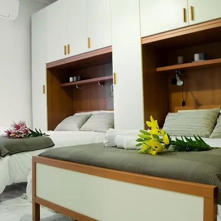 A Casa Di Anna アパート ラヴァーニャ