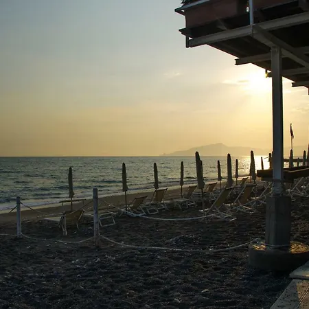 アパート A Casa Di Anna ラヴァーニャ